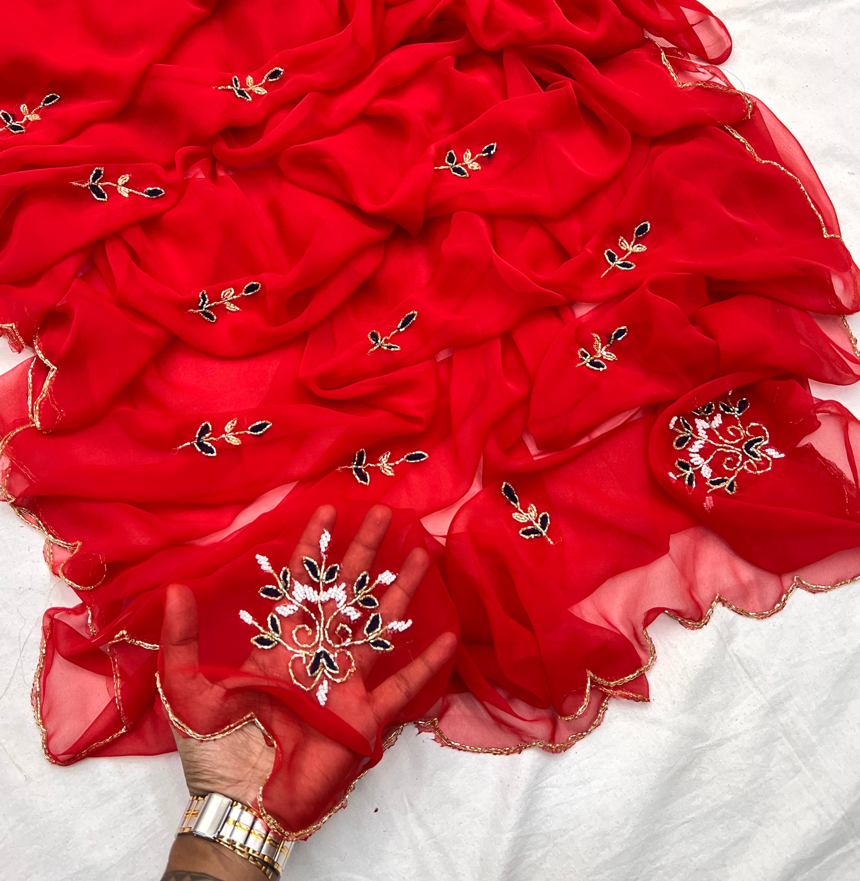 Hend work Bodar cut D.no:-one Saree